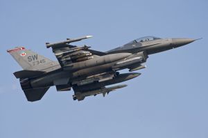 aviano may 21 2011 thud25 f 16cm 91 0345 77thfs 20thfw shaw afb south carolina aviano may 21 2011 thud25 f 16cm 91 0345 77thfs 20thfw shaw afb south carolina