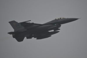aviano november 04 2011 trend41 f 16cm 90 0830 77thfs 20thfw shaw afb sc av lpla sw back home with heavy rain aviano november 04 2011 trend41 f 16cm 90 0830 77thfs 20thfw shaw afb sc av lpla sw back home with heavy rain