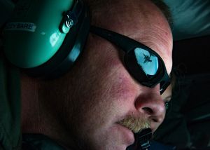 F-16 pilots, KC-135 crews team for mid-air refueling training F-16 pilots, KC-135 crews team for mid-air refueling training