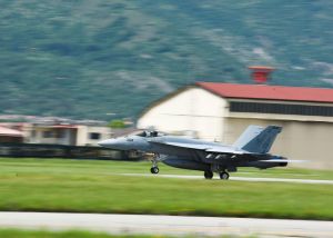 Jet takes off at Aviano Jet takes off at Aviano